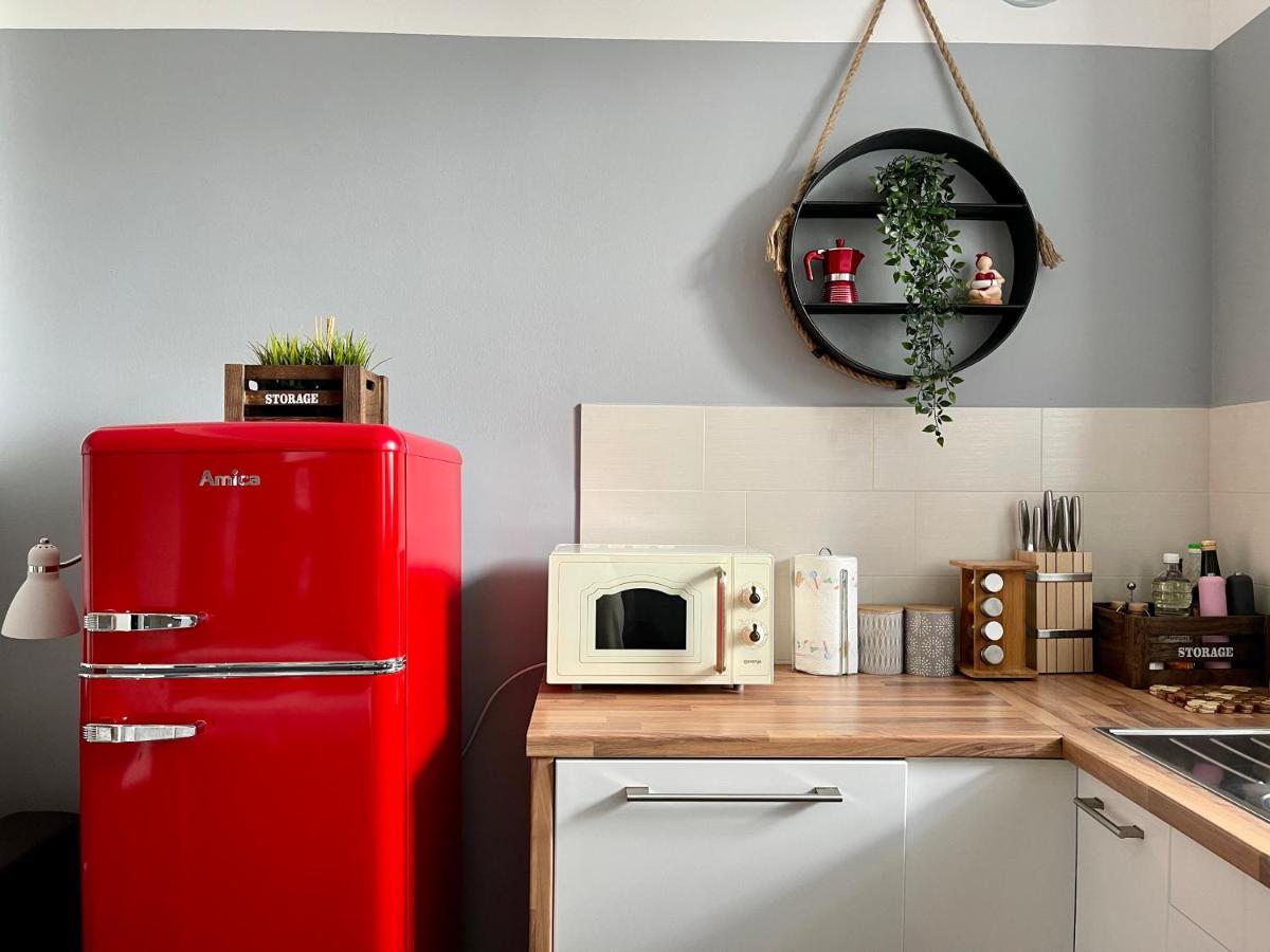 Happy Casa Oldtown Boutique Apartment โคเปร์ ภายนอก รูปภาพ
