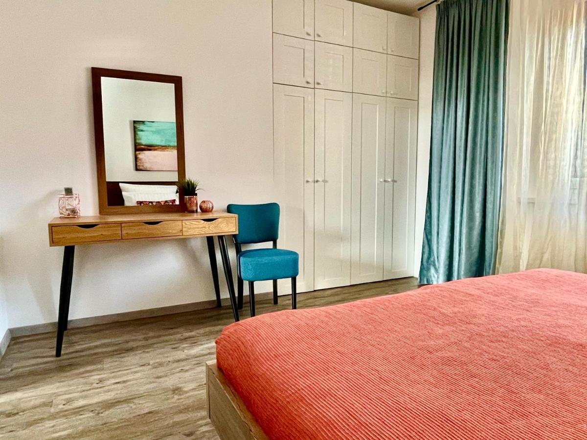 Happy Casa Oldtown Boutique Apartment โคเปร์ ภายนอก รูปภาพ